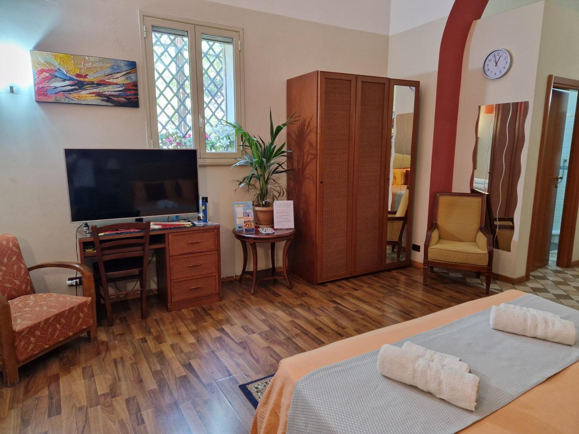 Apartment Casa Rotre In The Historic Center Of Palermo